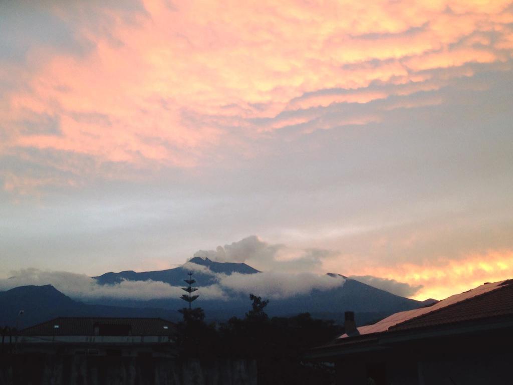 I Colori Dell'Etna Villa Santa Venerina Kültér fotó